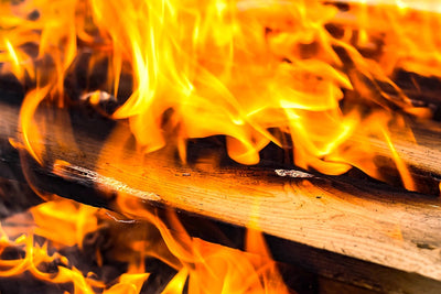 Fire: Not a necessity, but a lifeline! | How to build a fire reliably